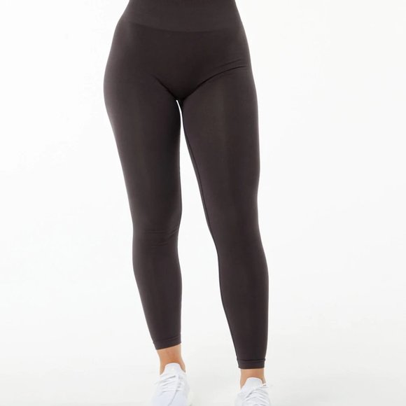 Alphalete Amplify Leggings - Chocolate - Small - Picture 4 of 4